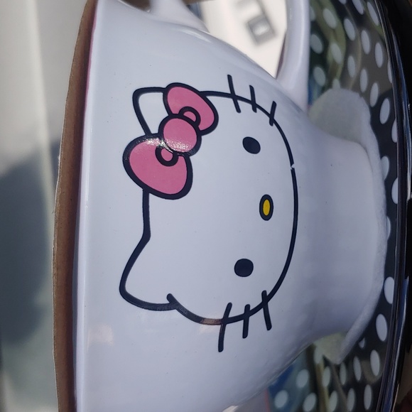💓Hello Kitty 12oz Precious Tea Cup & Saucer Set 🌺☕ - Picture 16 of 16